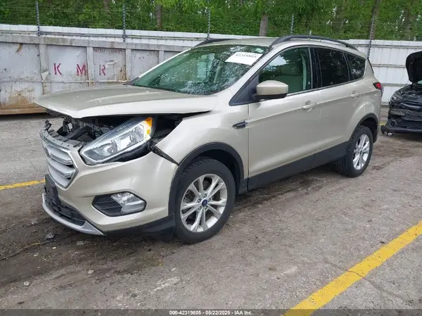 1FMCU9GD5JUC63153 2018 FORD ESCAPE - Image 2