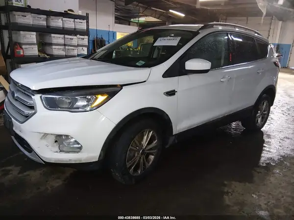 1FMCU9GD5JUC74413 2018 FORD ESCAPE - Image 2
