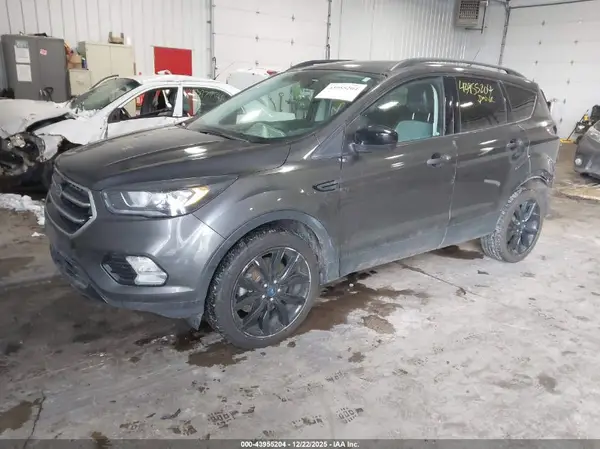 1FMCU9GD5JUC74704 2018 FORD ESCAPE - Image 2