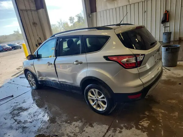 1FMCU9GD5JUC89011 2018 FORD ESCAPE - Image 2