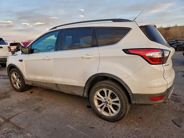 1FMCU9GD5JUD05353 2018 FORD ESCAPE - Image 2