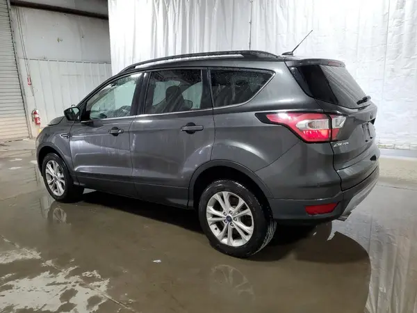 1FMCU9GD5JUD06082 2018 FORD ESCAPE - Image 2