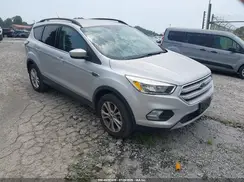 1FMCU9GD5JUD08561 2018 FORD ESCAPE