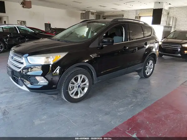 1FMCU9GD5JUD08866 2018 FORD ESCAPE - Image 2