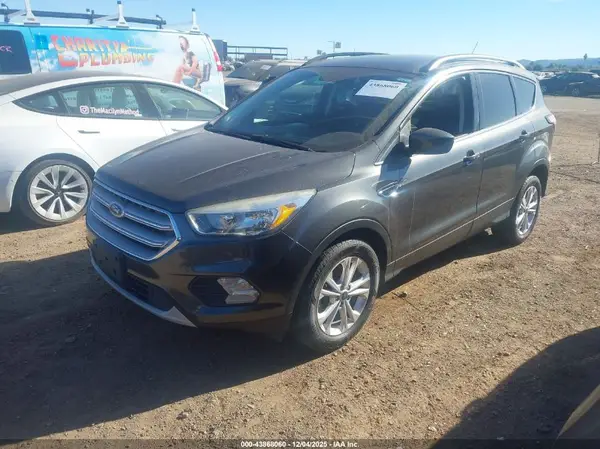 1FMCU9GD5JUD15669 2018 FORD ESCAPE - Image 2