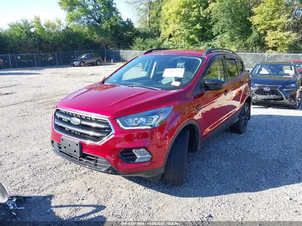 1FMCU9GD5JUD25151 2018 FORD ESCAPE - Image 2