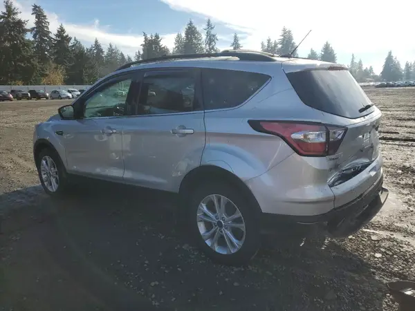 1FMCU9GD5JUD31158 2018 FORD ESCAPE - Image 2