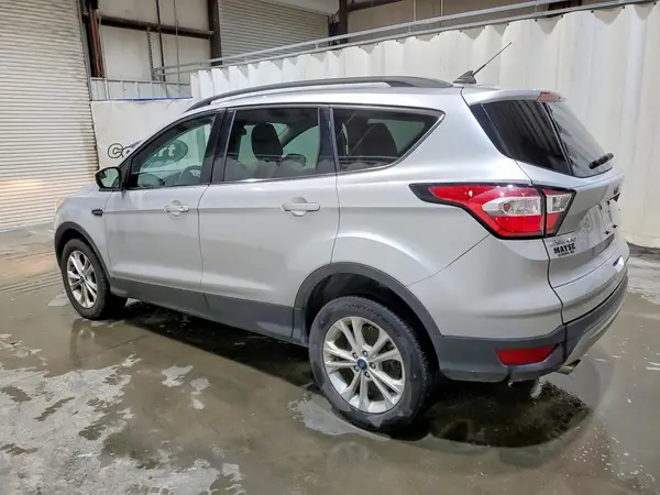 1FMCU9GD5JUD35372 2018 FORD ESCAPE - Image 2
