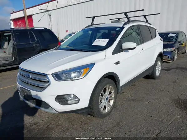 1FMCU9GD5JUD37087 2018 FORD ESCAPE - Image 2