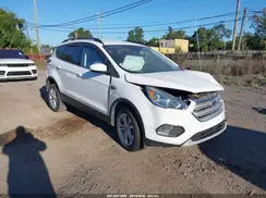 1FMCU9GD5JUD57808 2018 FORD ESCAPE