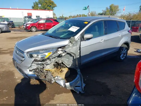 1FMCU9GD5KUA03630 2019 FORD ESCAPE - Image 2