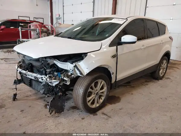 1FMCU9GD5KUA04227 2019 FORD ESCAPE - Image 2