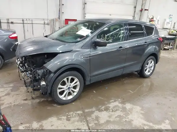 1FMCU9GD5KUA14448 2019 FORD ESCAPE - Image 2