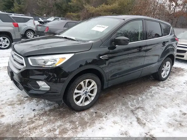 1FMCU9GD5KUA63522 2019 FORD ESCAPE - Image 2