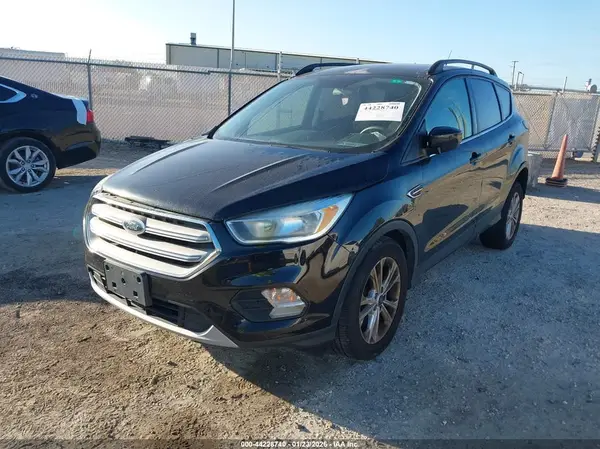 1FMCU9GD5KUA68896 2019 FORD ESCAPE - Image 2