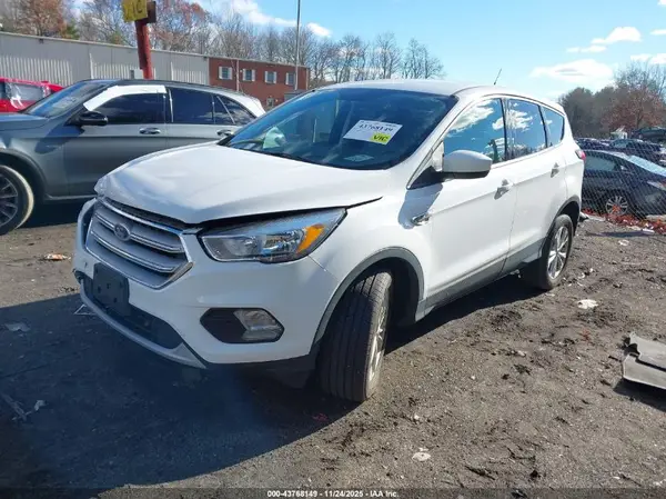 1FMCU9GD5KUB07776 2019 FORD ESCAPE - Image 2