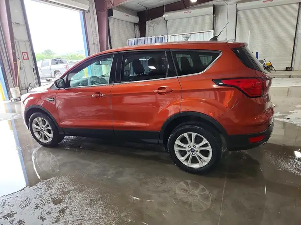 1FMCU9GD5KUB32323 2019 FORD ESCAPE - Image 2