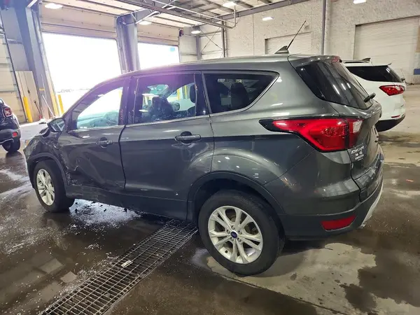1FMCU9GD5KUB32855 2019 FORD ESCAPE - Image 2