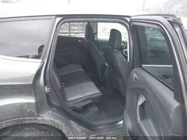 1FMCU9GD5KUB38428 2019 FORD ESCAPE - Image 8