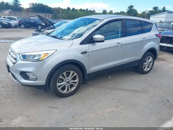 1FMCU9GD5KUB42608 2019 FORD ESCAPE - Image 2