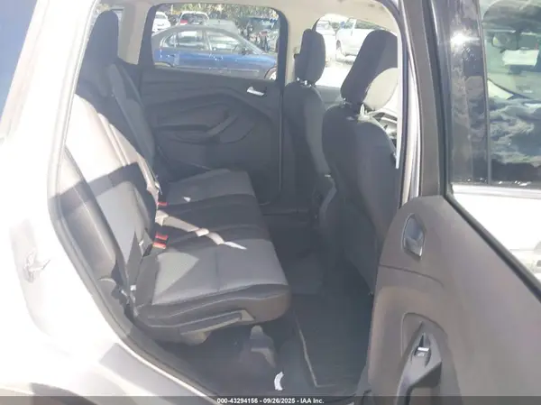 1FMCU9GD5KUB42608 2019 FORD ESCAPE - Image 8
