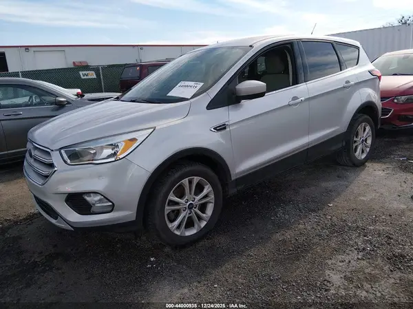 1FMCU9GD5KUB65175 2019 FORD ESCAPE - Image 2
