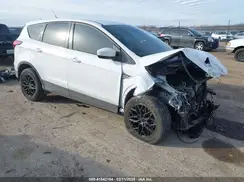1FMCU9GD5KUB72305 2019 FORD ESCAPE