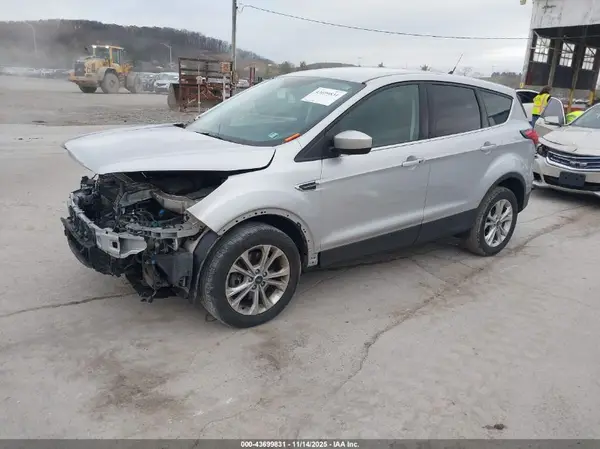 1FMCU9GD5KUB76385 2019 FORD ESCAPE - Image 2