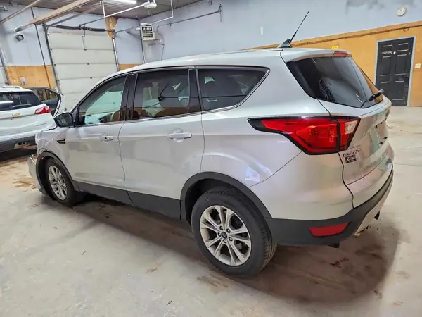1FMCU9GD5KUB81702 2019 FORD ESCAPE - Image 2