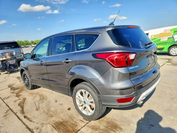 1FMCU9GD5KUC06517 2019 FORD ESCAPE - Image 2