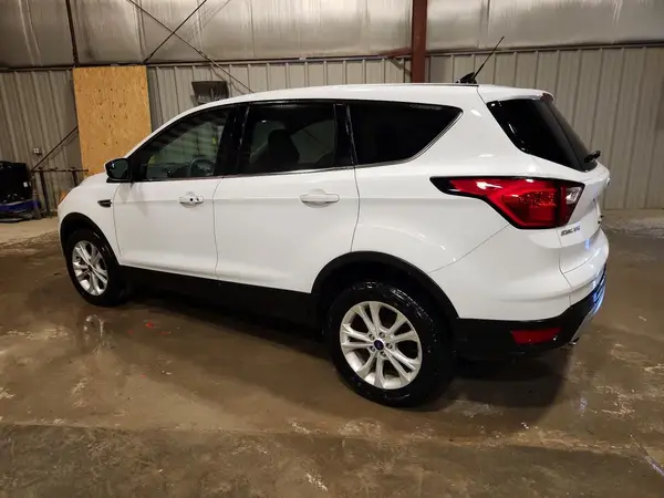 1FMCU9GD5KUC06730 2019 FORD ESCAPE - Image 2