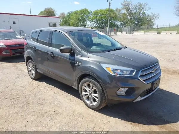 1FMCU9GD5KUC09711 2019 FORD ESCAPE - Image 1