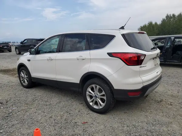 1FMCU9GD5KUC28260 2019 FORD ESCAPE - Image 2