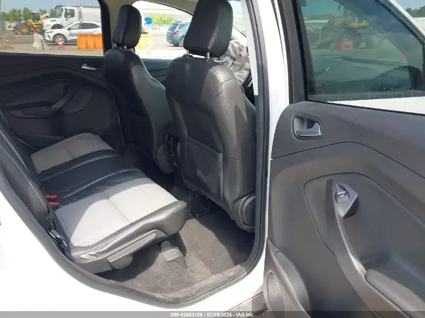 1FMCU9GD5KUC33846 2019 FORD ESCAPE - Image 8