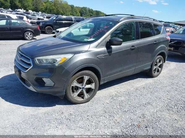 1FMCU9GD6HUA10501 2017 FORD ESCAPE - Image 2