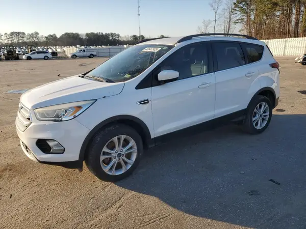 1FMCU9GD6HUA33082 2017 FORD ESCAPE - Image 1