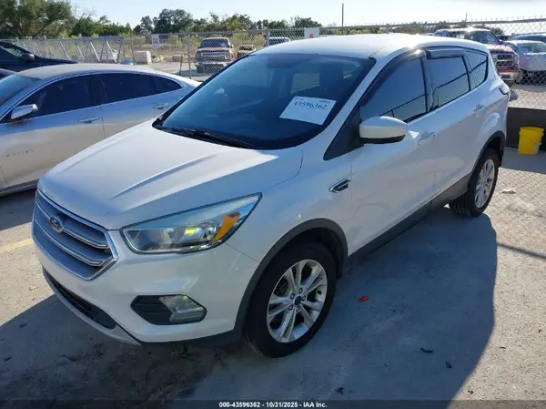 1FMCU9GD6HUA99566 2017 FORD ESCAPE - Image 2