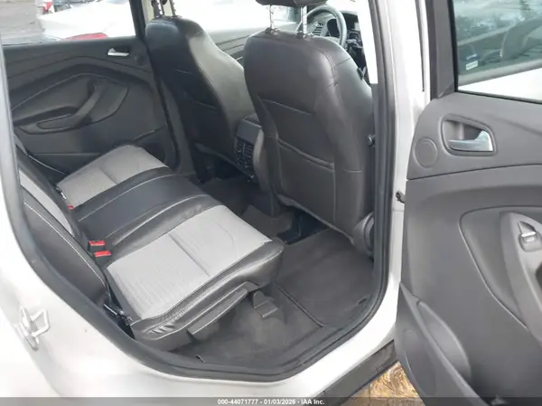1FMCU9GD6HUB16205 2017 FORD ESCAPE - Image 8