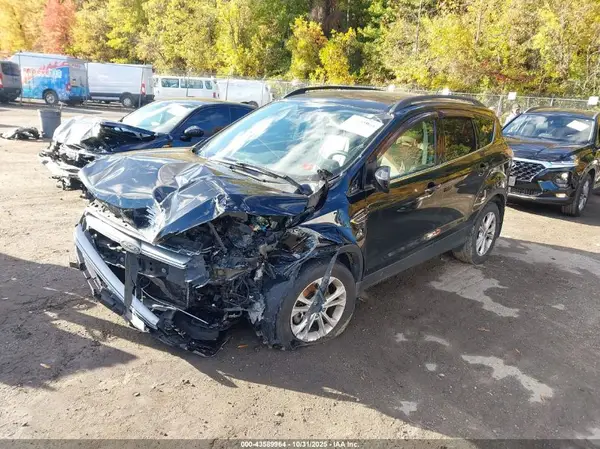 1FMCU9GD6HUB39712 2017 FORD ESCAPE - Image 2