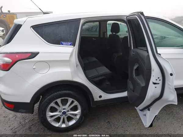 1FMCU9GD6HUB40116 2017 FORD ESCAPE - Image 8