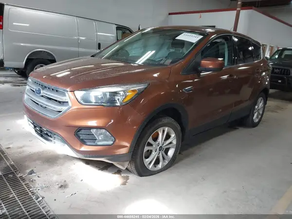 1FMCU9GD6HUB41640 2017 FORD ESCAPE - Image 2