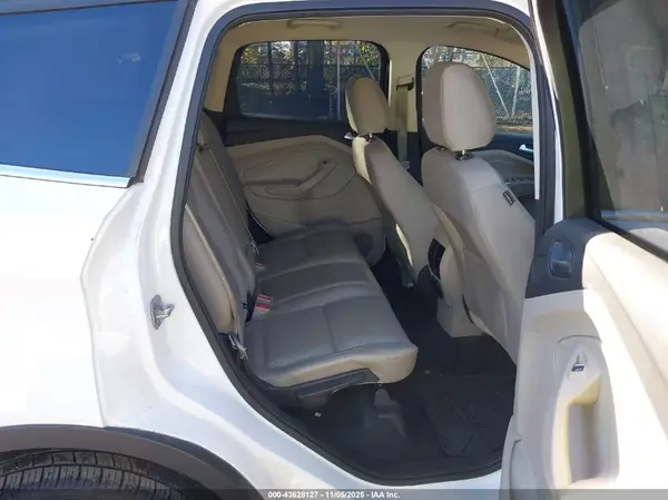 1FMCU9GD6HUB61886 2017 FORD ESCAPE - Image 8