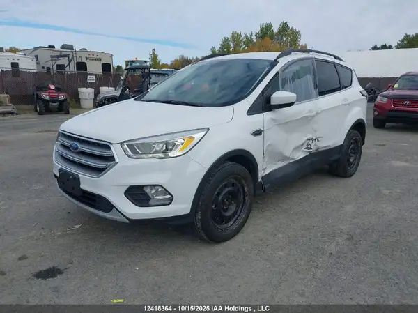 1FMCU9GD6HUB69017 2017 FORD ESCAPE - Image 2