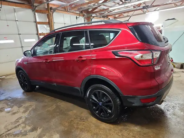 1FMCU9GD6HUB69681 2017 FORD ESCAPE - Image 2