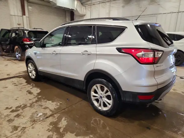 1FMCU9GD6HUC03764 2017 FORD ESCAPE - Image 2