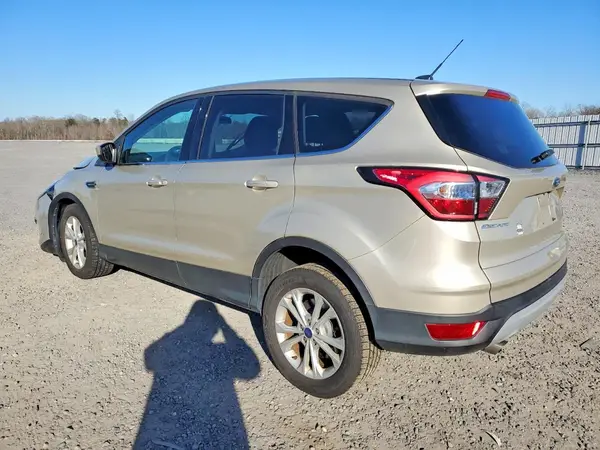 1FMCU9GD6HUC05854 2017 FORD ESCAPE - Image 2