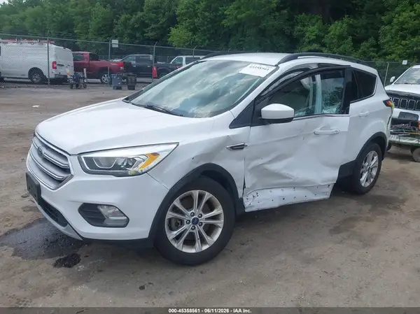 1FMCU9GD6HUC07605 2017 FORD ESCAPE - Image 2
