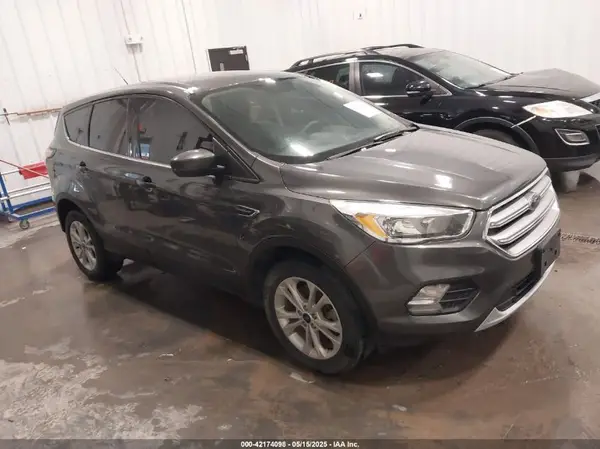 1FMCU9GD6HUC10553 2017 FORD ESCAPE - Image 1