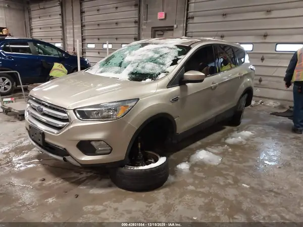 1FMCU9GD6HUC23819 2017 FORD ESCAPE - Image 2