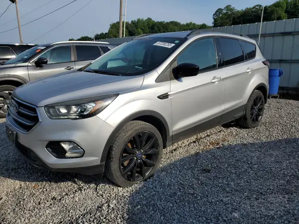 1FMCU9GD6HUC26137 2017 FORD ESCAPE - Image 1